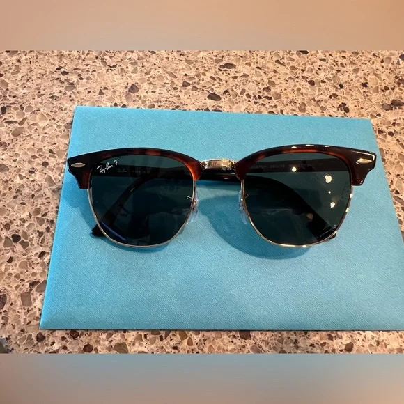Ray-Ban clubmaster polarized Tortoise and Gold Sunglasses - Picture 1 of 7